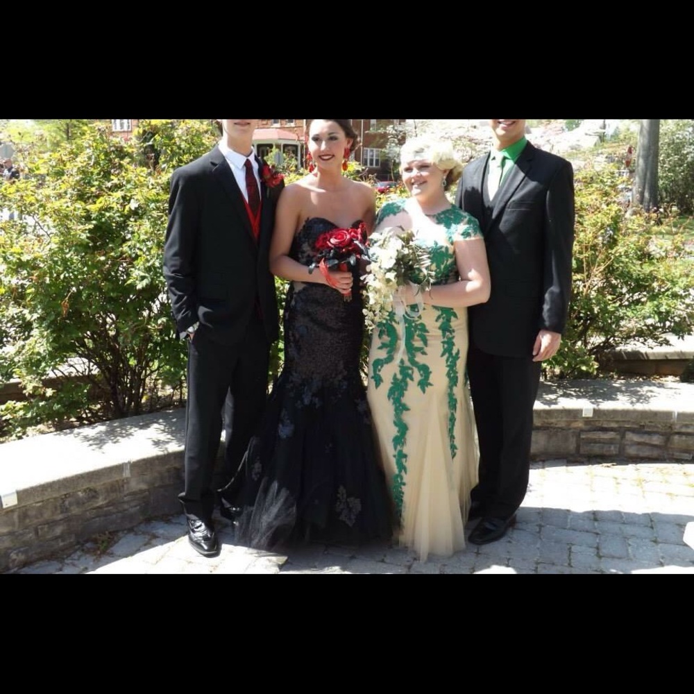 Sherri Hill prom dress